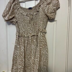 ARULA Beige and White Zebra Pattern Mini Dress
